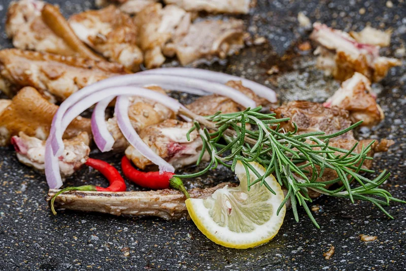 다이어트 중 디카페인 과다 섭취 간 효소 수준 저하와 대사증후군 연관 분석